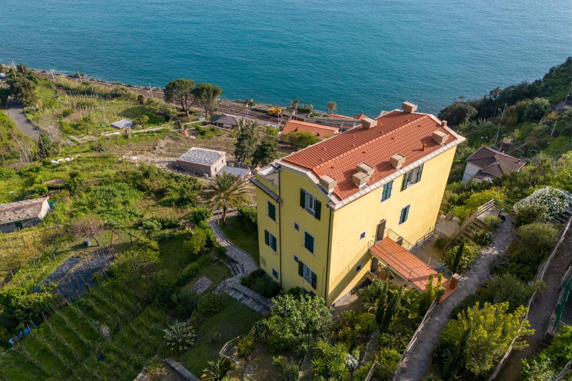 New Hanging Garden Corniglia Luaran gambar